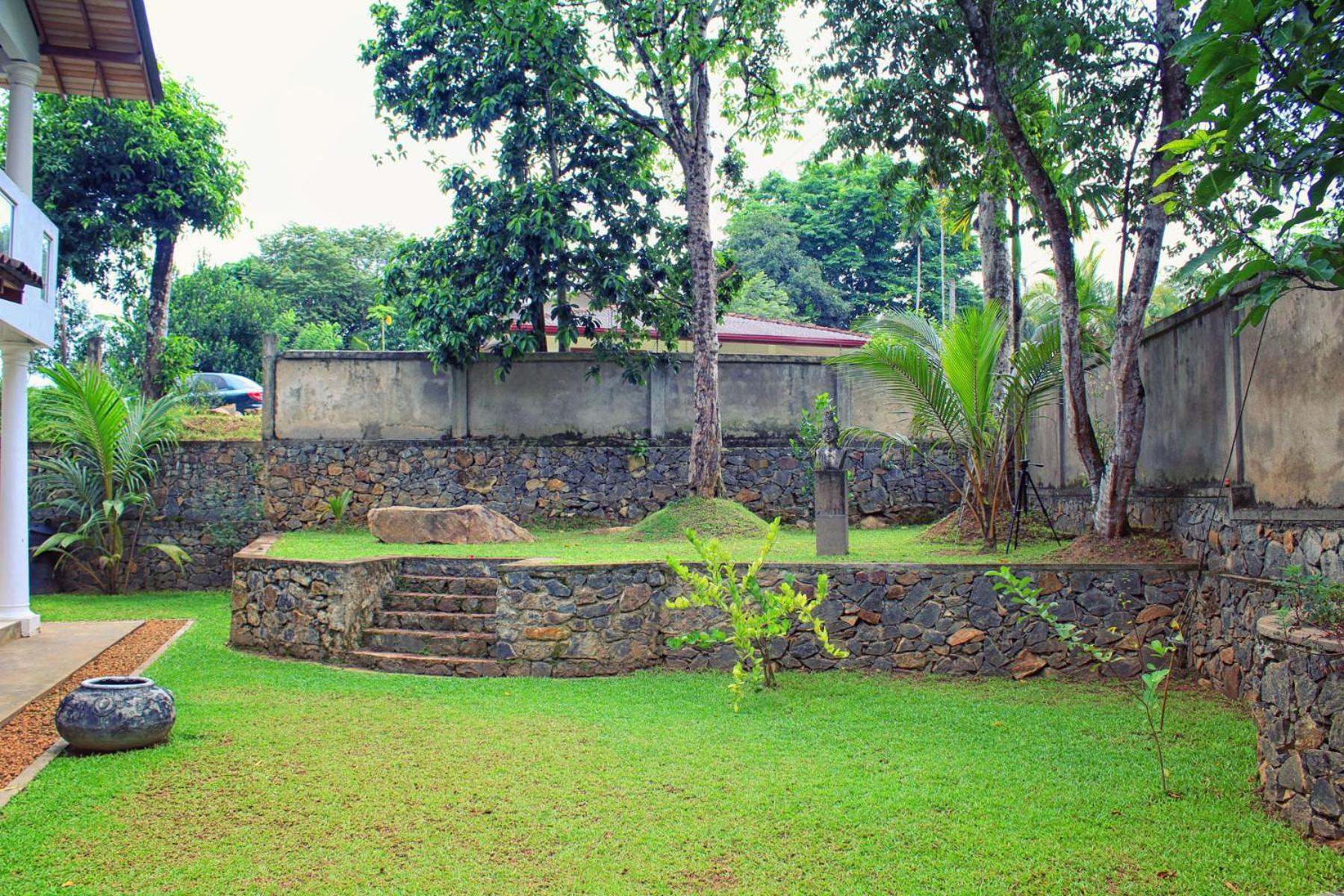 Apartamento Volunteer Ceylon Ratnapura Exterior foto